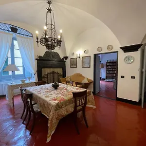 Scià Dina Couette-café Toirano