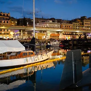 Port View , Genua Italië