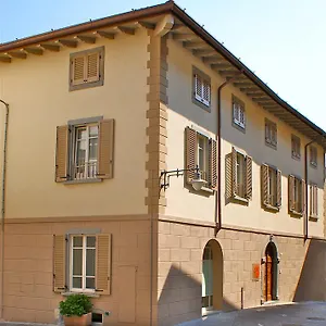 Bed & Breakfast Diffuso Vulcano Village, Castro (Lombardy)